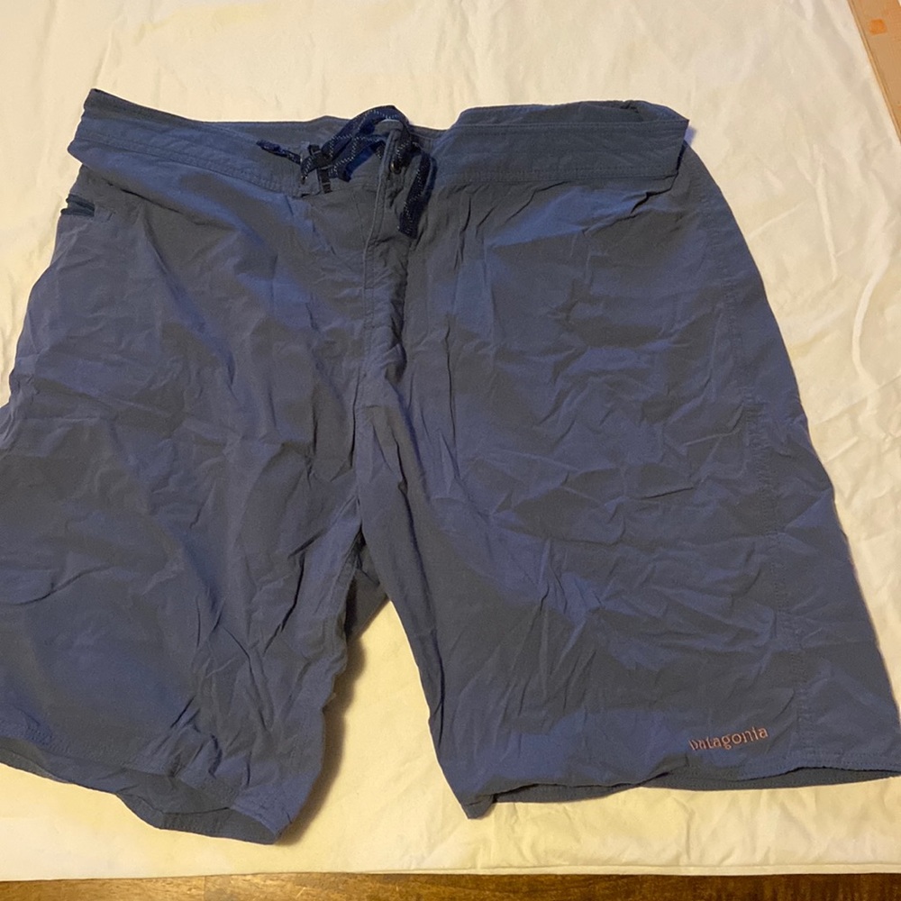 Patagonia board shorts - 38/XL